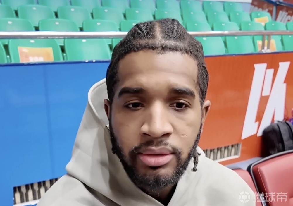 克里斯：手指还需要3-4周恢复，想尽快回归帮助我的队友